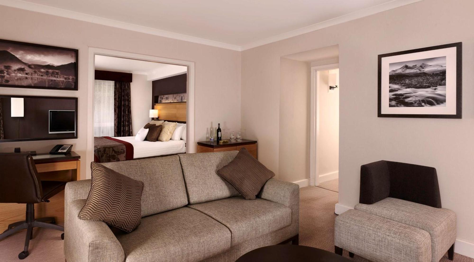 Doubletree By Hilton Dunblane Hydro Hotel Экстерьер фото
