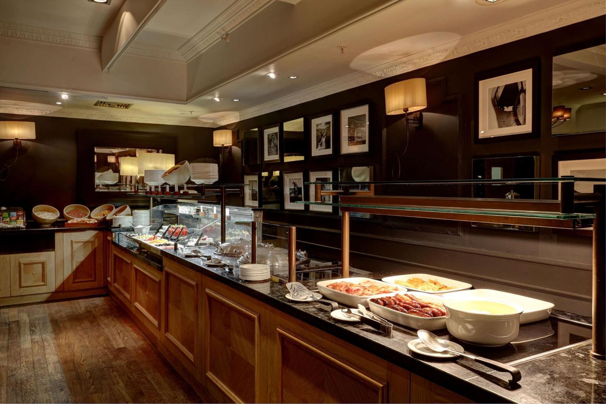 Doubletree By Hilton Dunblane Hydro Hotel Экстерьер фото